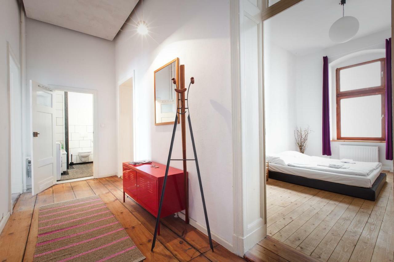 3 Bedroom Apartment *